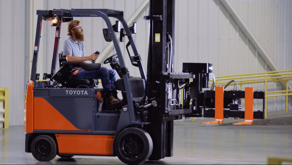 Toyota's Core Electric Turret Forklift Receives Rental 2021 Editor's Choice Award